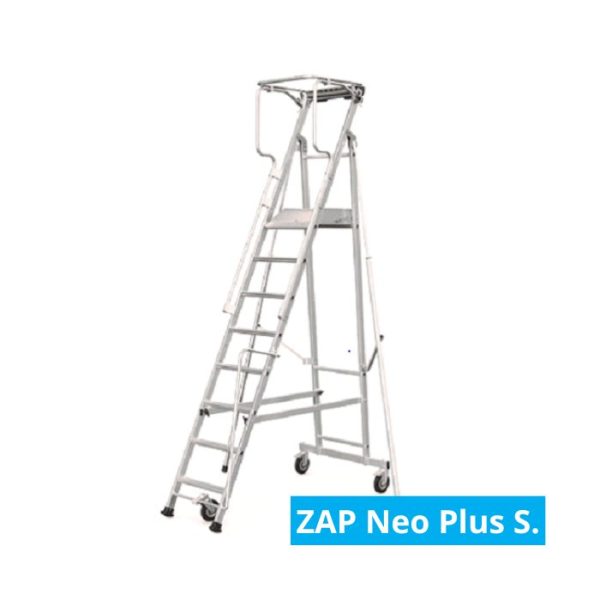 Raktári dobogós létrák